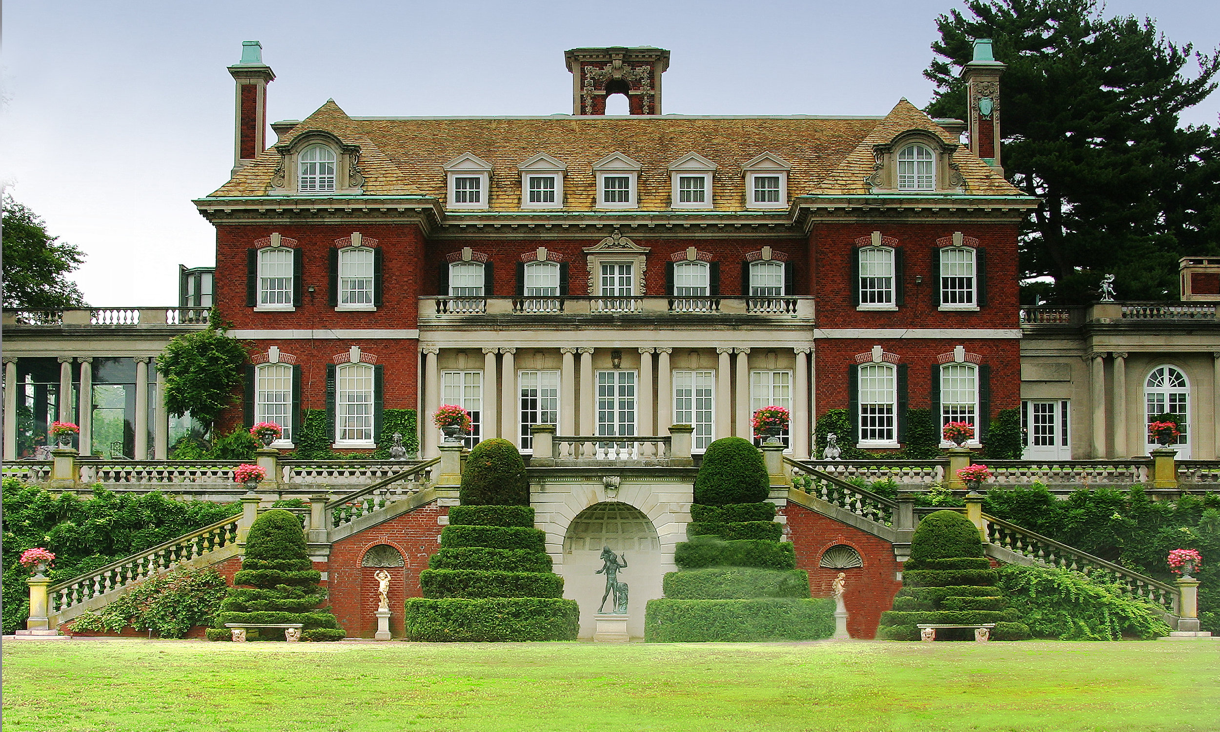 Photo of the Mansion at Old Westbury Gardens, Westbury, NY.