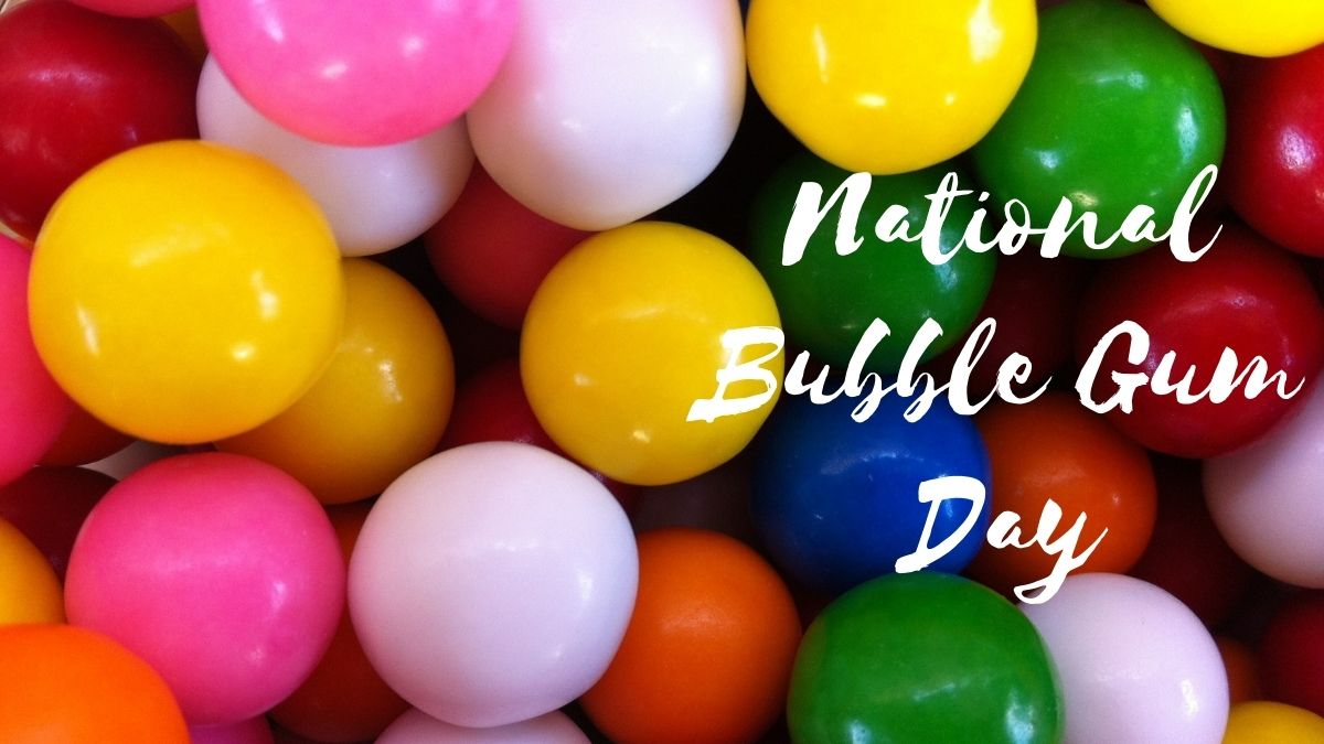 Image of colorful bubble gum balls. 