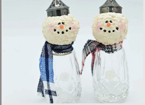 Image of the craft featuring salt and pepper shakers decorated as snowmen.
